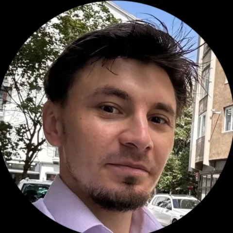 Portrait of Elvis Claudio